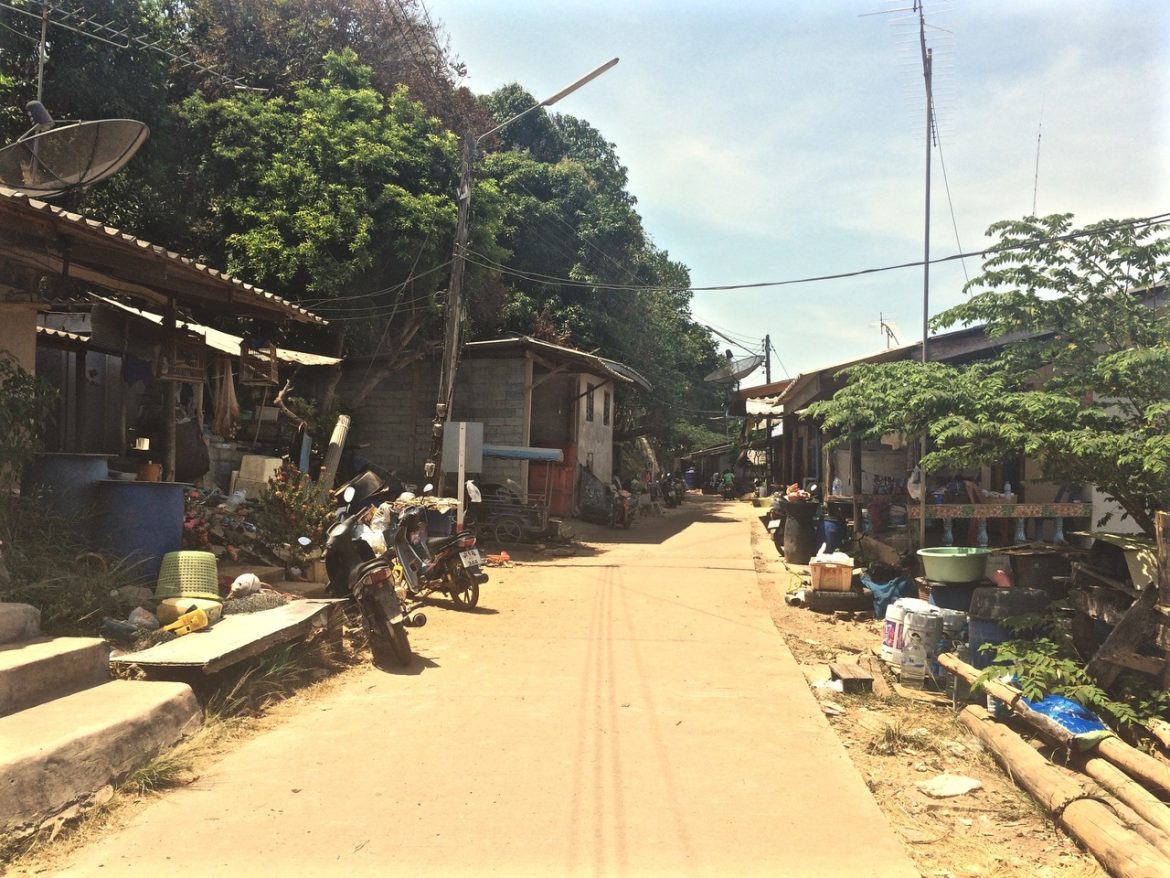 Choisir l'île de Koh Lanta et visiter les villages de gitans des mers